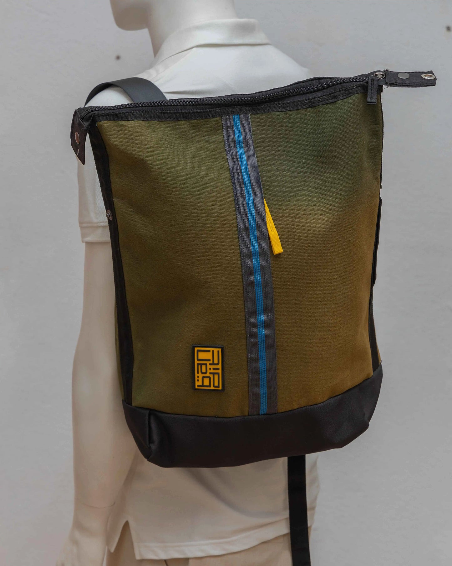NAD's Army canvas backpack for men.