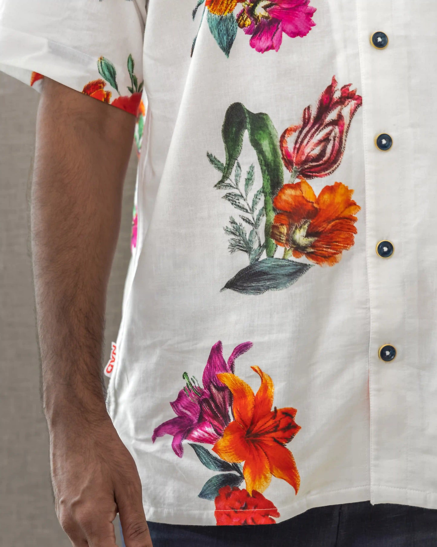 TROPICAL FLORAL PRINT SHIRT