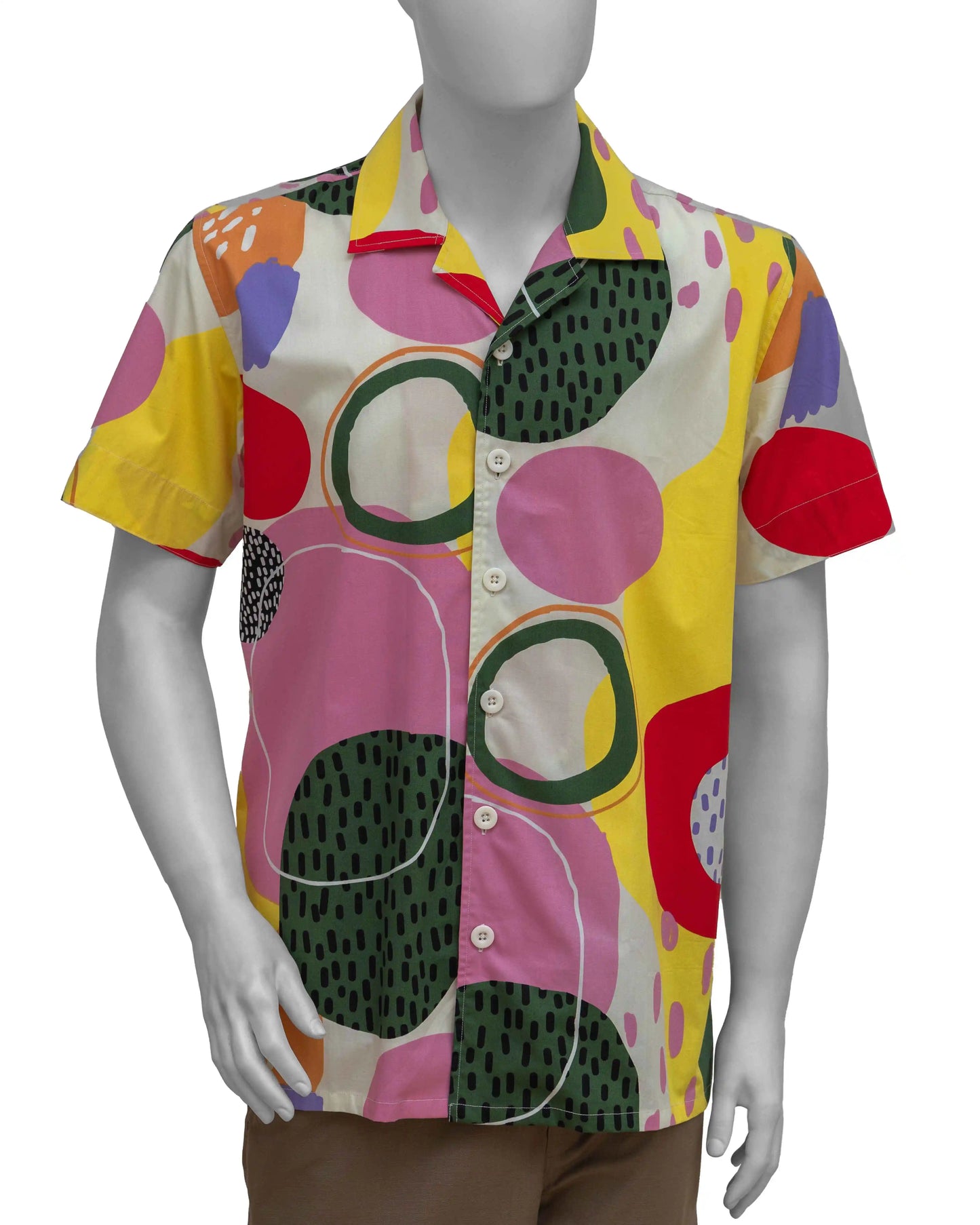 Front view of NAD's distorted circle poplin printed shirt for men. 