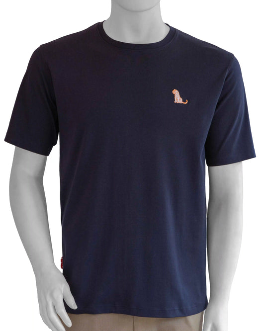 A mannequin dressed in NAD's navy blue cotton jersey for men.